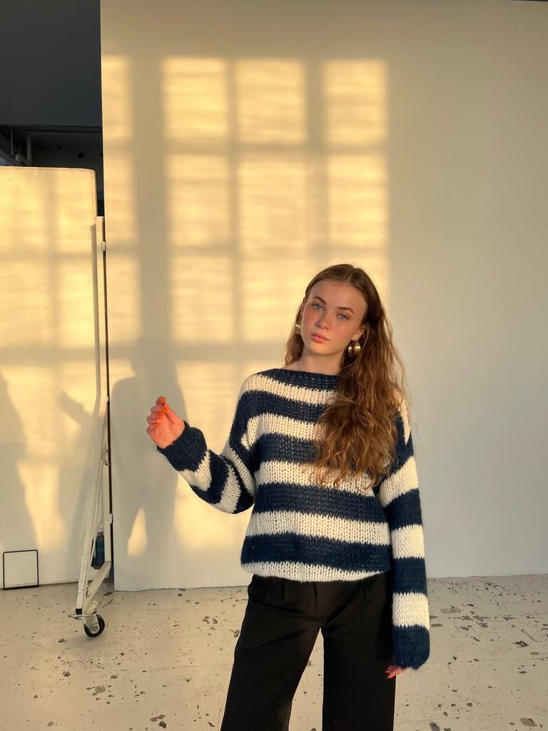 Olivia Knit Sweater - Navy